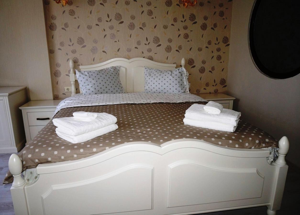 Romantic Boutique Focsani Exterior photo