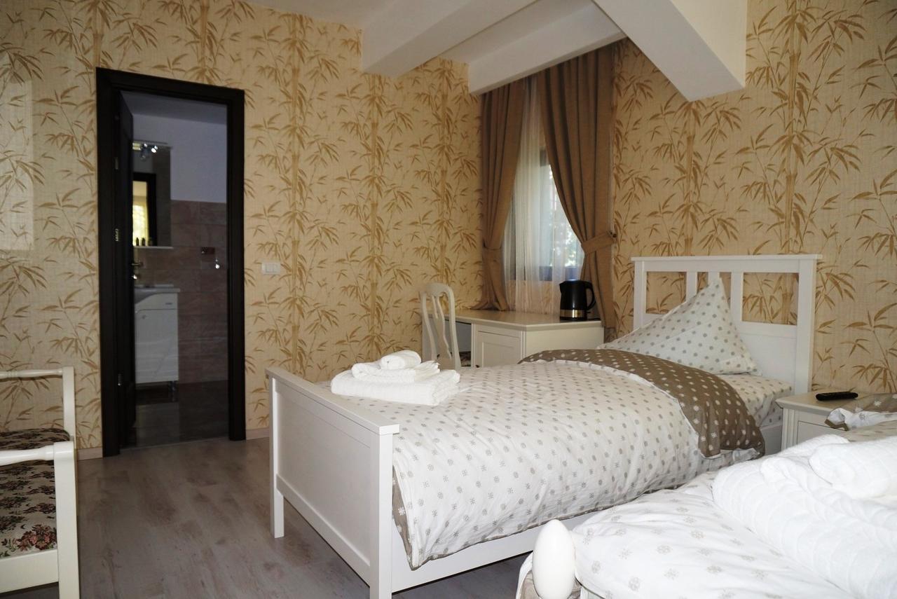 Romantic Boutique Focsani Exterior photo